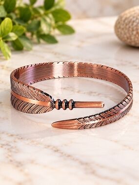 Pure Copper Feather Cuff Bracelet – Adjustable Antique Finish – 33g